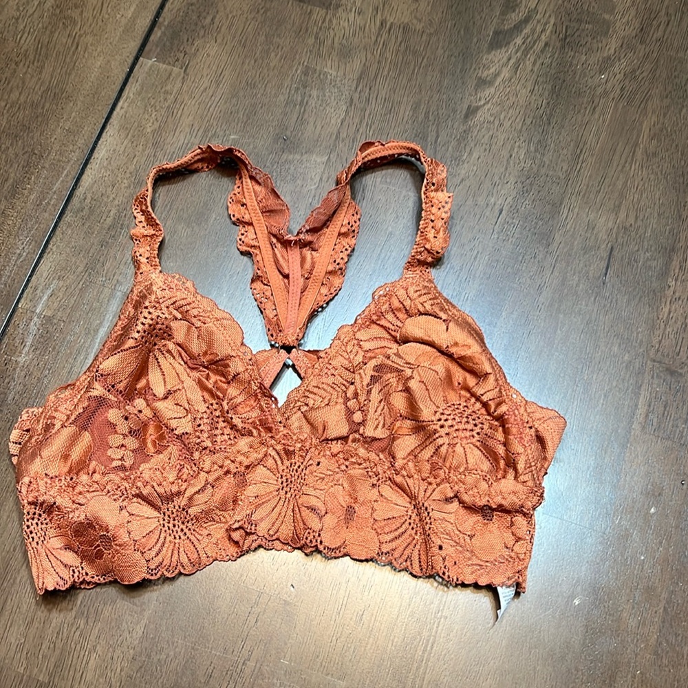 Rust colored lightly lined lace bralette
